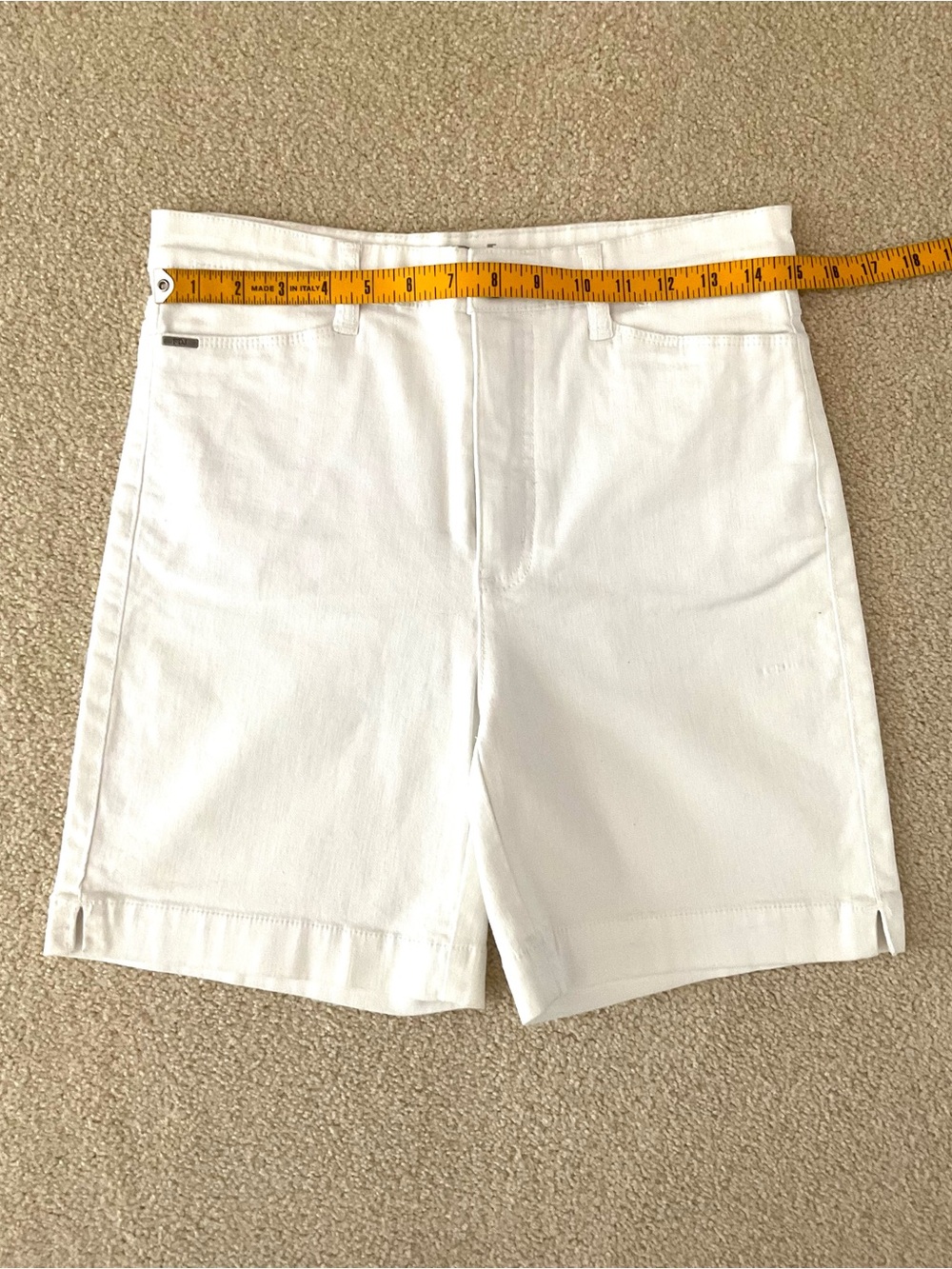 French Dressing Jeans Suzanne White Shorts (Bonus Tee)